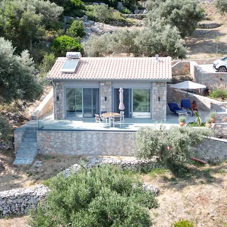 Grey Sea View Estate - Luxury With Private Pool & Plunge Pool לינה וארוחת בוקר Katouna