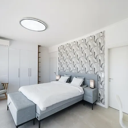 Grey Sea View Estate - Luxury With Private Pool & Plunge Pool לינה וארוחת בוקר Katouna