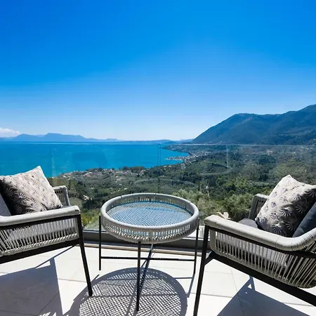 Grey Sea View Estate - Luxury With Private Pool & Plunge Pool לינה וארוחת בוקר