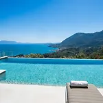 Grey Sea View Estate - Luxury With Private Pool & Plunge Pool 住宿加早餐酒店