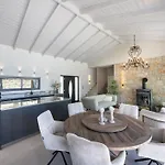 住宿加早餐酒店 Grey Sea View Estate - Luxury With Private Pool & Plunge Pool