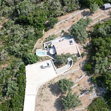 Grey Sea View Estate - Luxury With Private Pool & Plunge Pool 4*