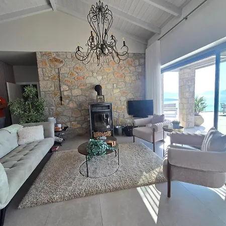 Grey Sea View Estate - Luxury With Private Pool & Plunge Pool Bed & Breakfast