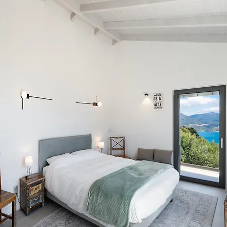 Grey Sea View Estate - Luxury With Private Pool & Plunge Pool 住宿加早餐酒店 Katouna