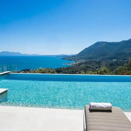 Grey Sea View Estate - Luxury With Private Pool & Plunge Pool Bed & Breakfast