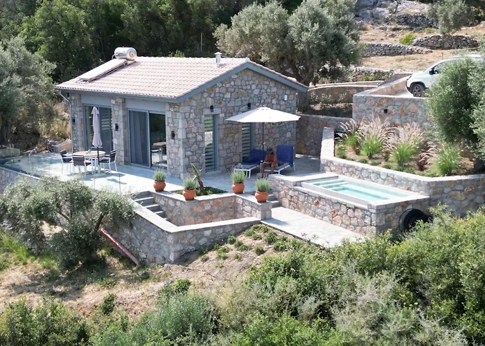 B&B Grey Sea View Estate - Luxury Villas With Private Pool & Plunge Pool