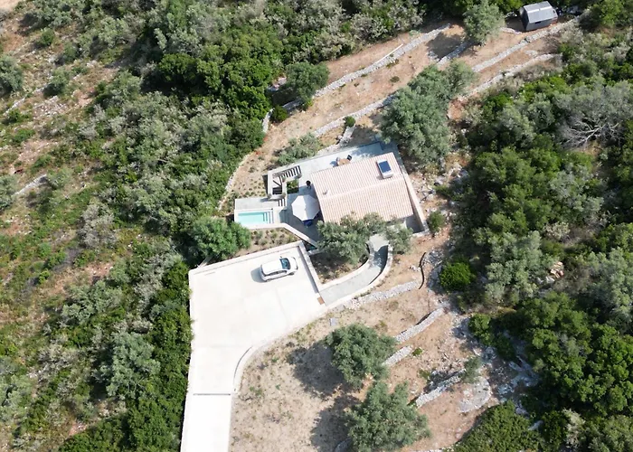 Grey Sea View Estate - Luxury Villas With Private Pool & Plunge Pool 4*